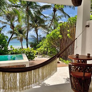 Deluxe Zimmer mit Kingsize-Bett und mit Strandblick